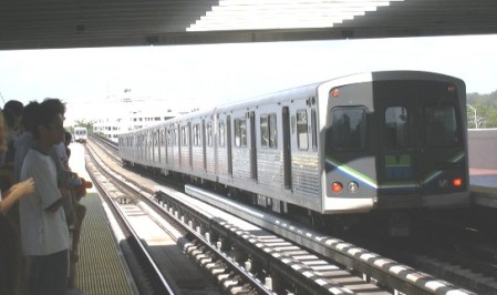 Miami MetroRail. Photo: L. Henry.
